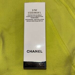 New~ Chanel UV ESSENTIEL Protection Sunscreen Antioxidant Broad Spectrum SPF 50